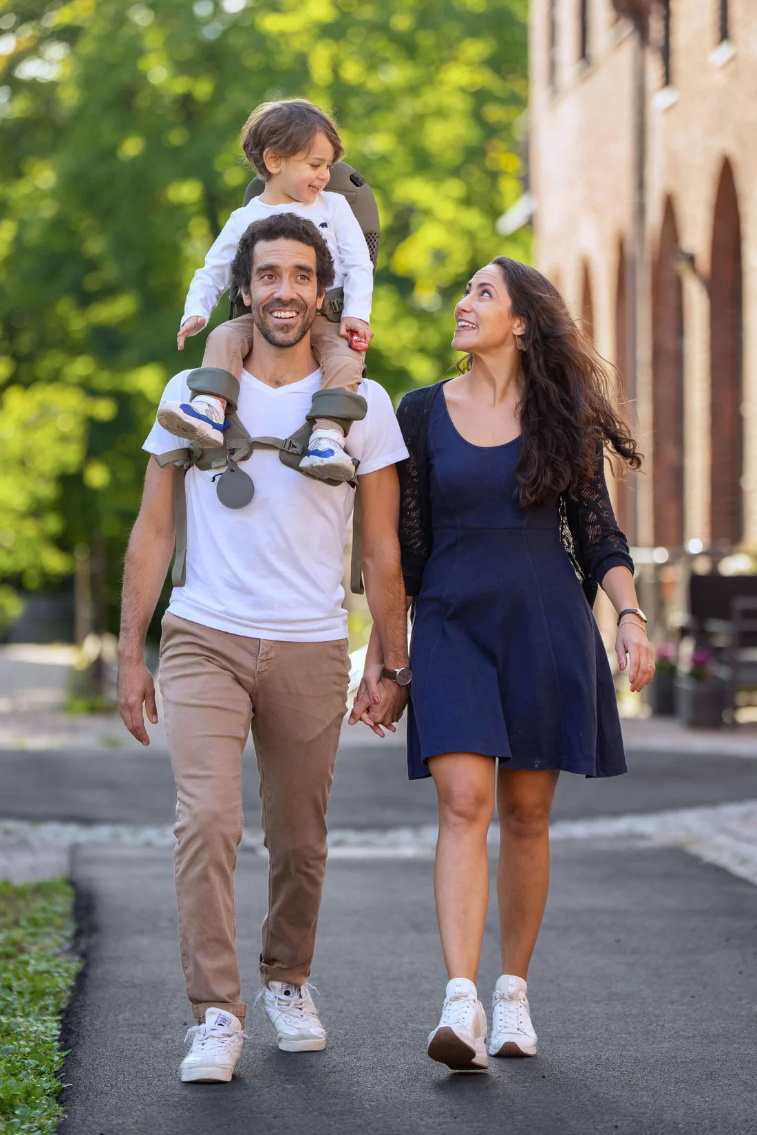 THE NEW VELIERT G5 SHOULDER CARRIER
